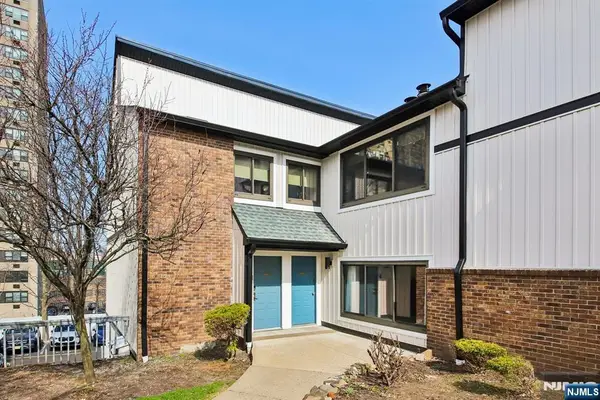 1431 John Street, Fort Lee, NJ 07024