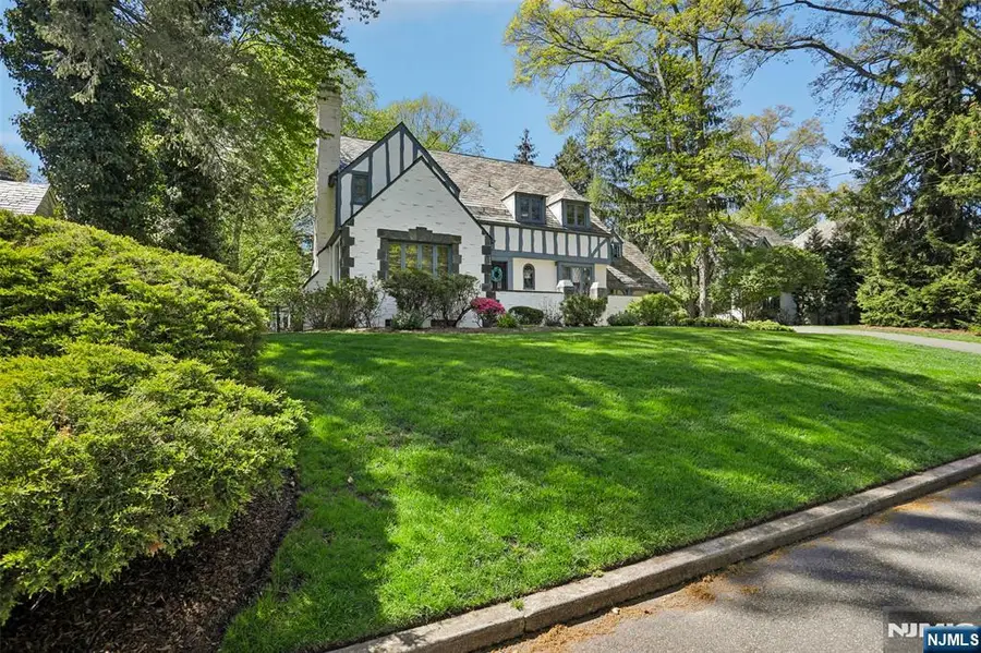 45 Wyncote Road, Ho Ho Kus, NJ 07423 - #2