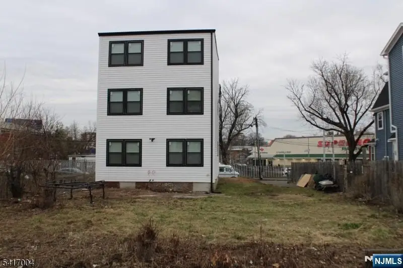 10 Bruen Avenue, Irvington, NJ 07111 - #3