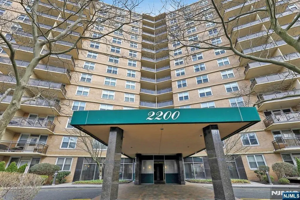 2200 N Central 15G, Fort Lee, NJ 07024 - #1