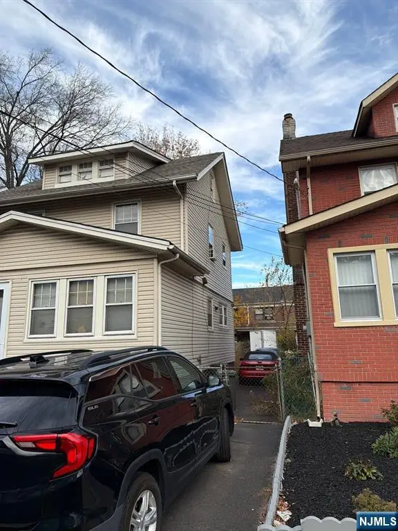 10 Lafayette Place, Irvington, NJ 07111 - #3