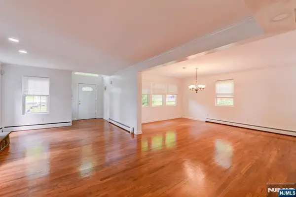 10 Toye Street, Randolph Township, NJ 07869