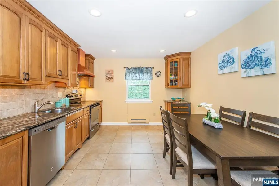 580 Bloomfield 11B, West Caldwell, NJ 07006 - #3