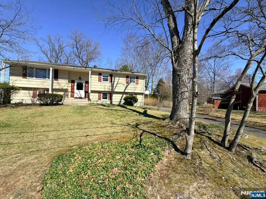 32 Lake Drive, Parsippany Troy Hills, NJ 07005 - #2