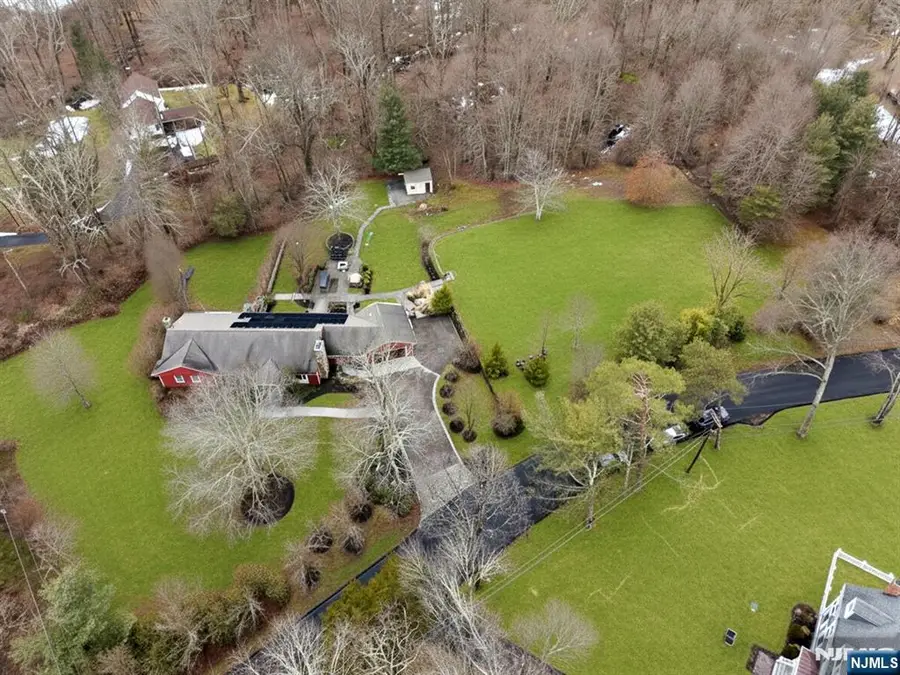 2 Old Orchard Road, Mendham, NJ 07960 - #2