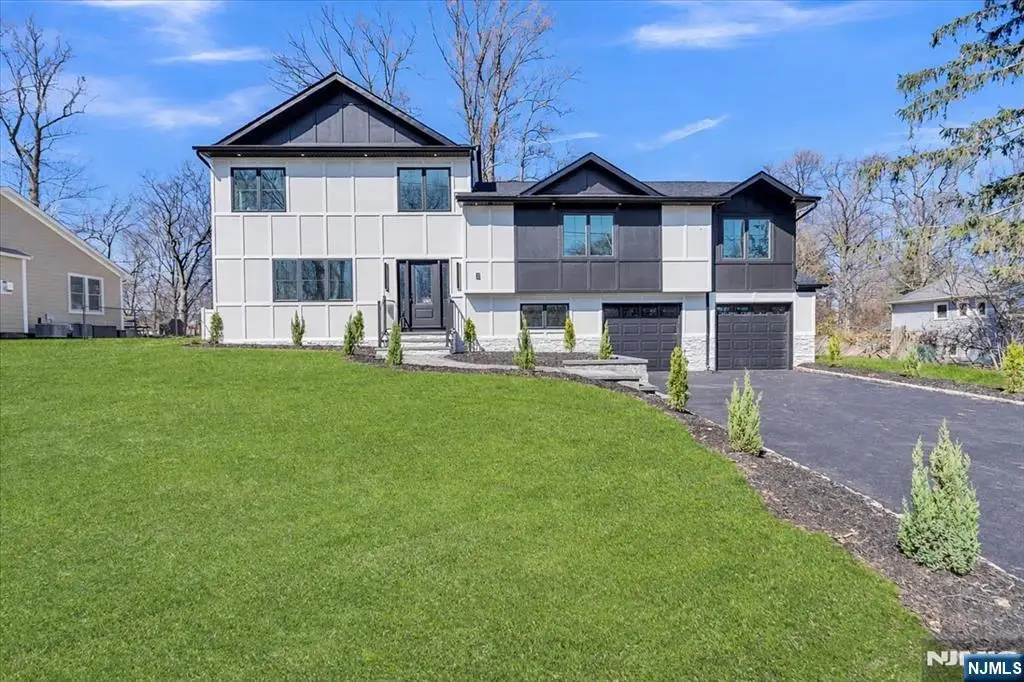 6 Clinton Place, Woodcliff Lake, NJ 07677 - #1