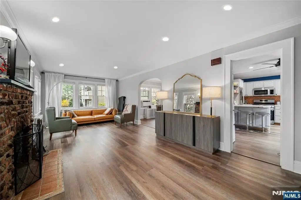 243 Jefferson Avenue, Cresskill, NJ 07626 - #1