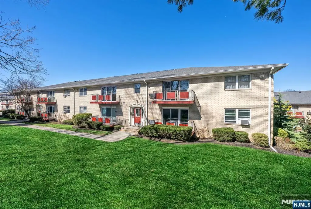 366 Hoover Avenue 120, Bloomfield, NJ 07003 - #1