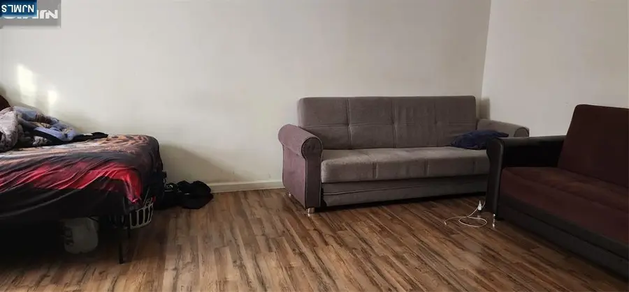 6 Alliotts Place, Palisades Park, NJ 07650 - #3