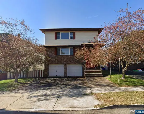 525 Stuyvesant Avenue, Lyndhurst, NJ 07071