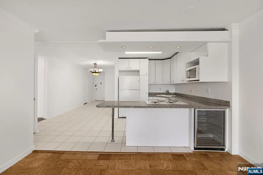 7004 Boulevard E 40G, Guttenberg, NJ 07093 - #2