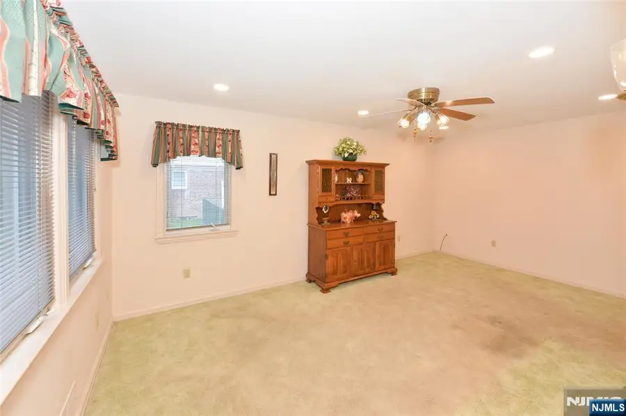 4-16 Plaza Road, Fair Lawn, NJ 07410 - #2