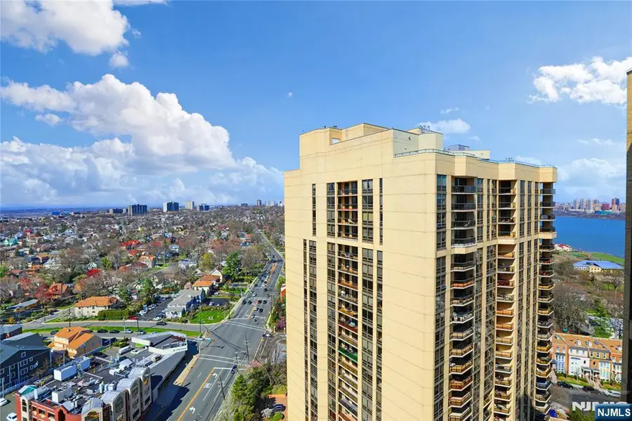 800 Palisade Avenue 1903, Fort Lee, NJ 07024 - #3