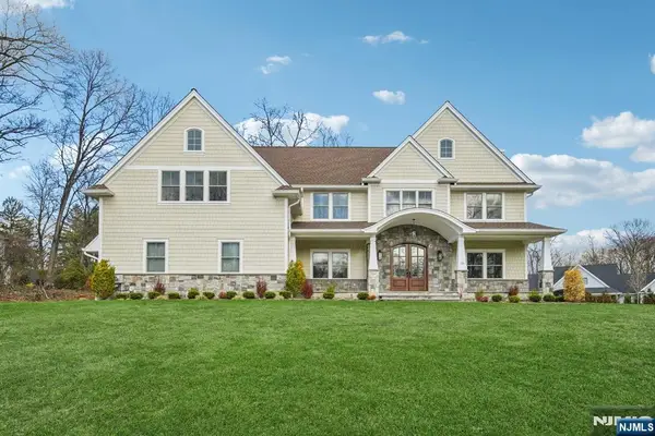 79 Ryerson Avenue, Oakland, NJ 07436