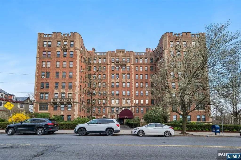 363-377 Mt Prospect Avenue 6DW, Newark, NJ 07104 - #1