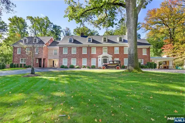 292 MAPLE Street, Englewood, NJ 07631