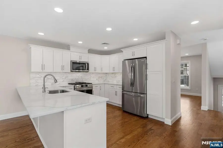 20 Zazzetti Street 3, Waldwick, NJ 07463 - #3