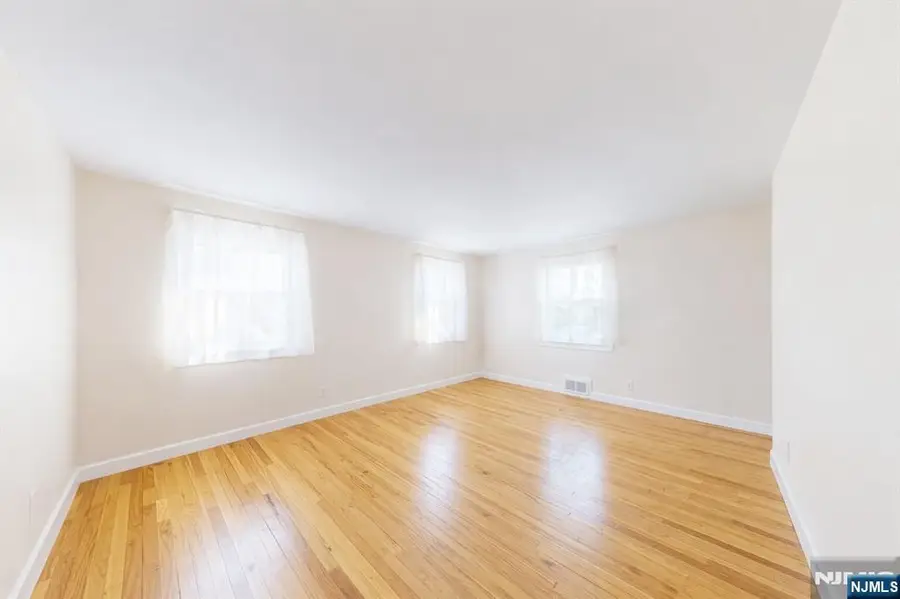 16 Tooker Avenue, Springfield, NJ 07081 - #2