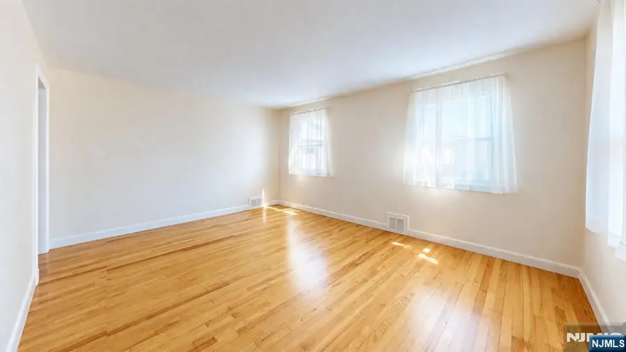 16 Tooker Avenue, Springfield, NJ 07081 - #3