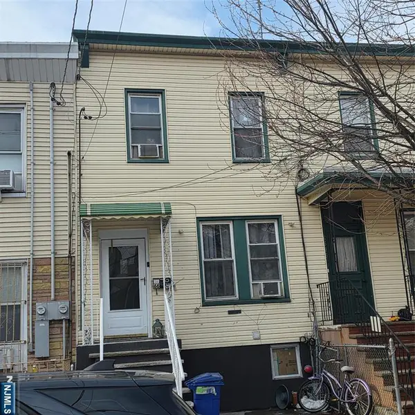 6603 McKinley Place, West New York, NJ 07093