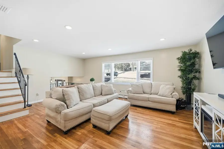 14 King Road, Park Ridge, NJ 07656 - #3