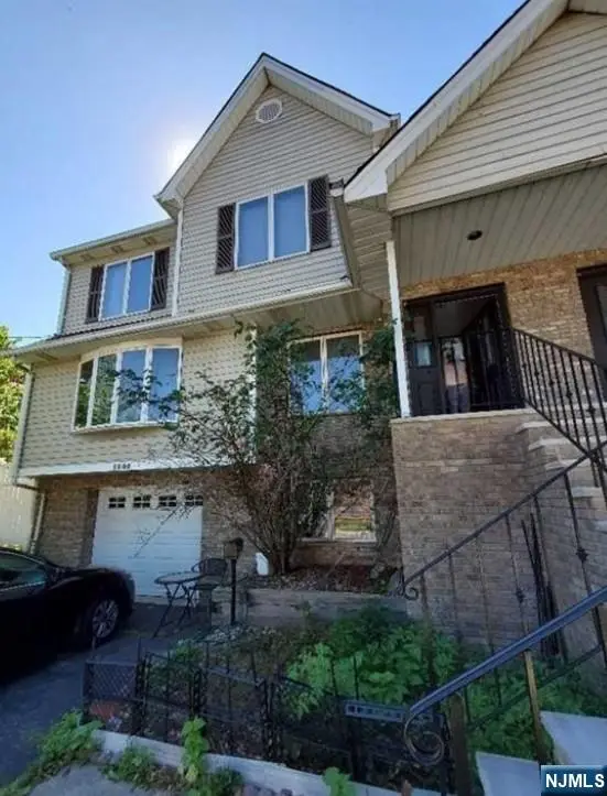 180 Myrtle Avenue, Fort Lee, NJ 07024 - #2