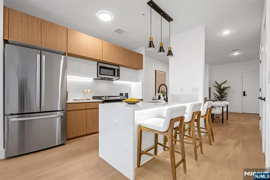 649 38th Street 511, Union City, NJ 07087 - #2