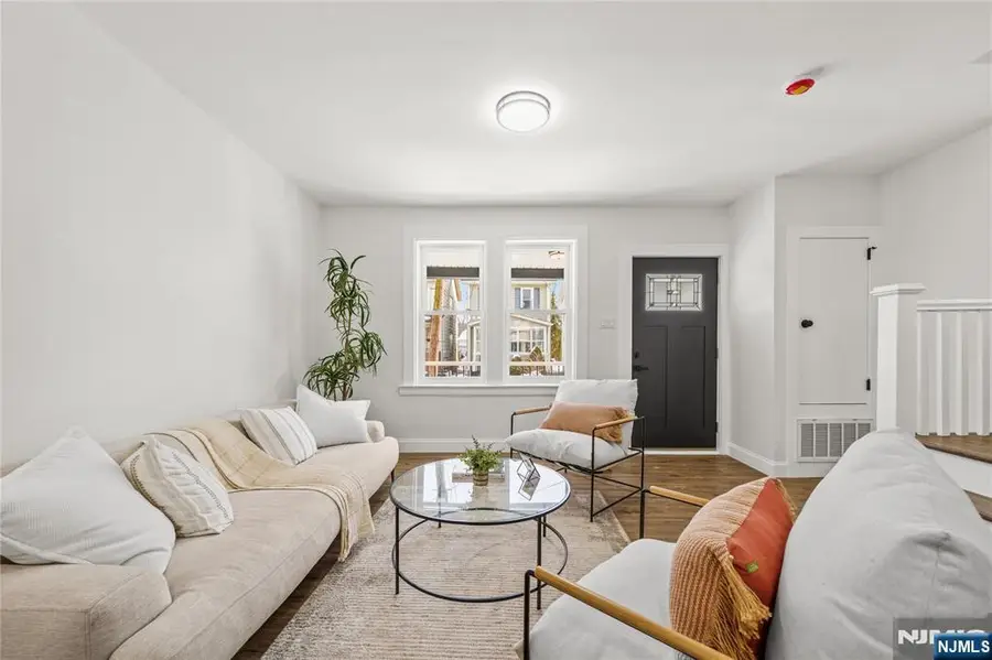 18 Hilton Avenue, Maplewood, NJ 07040 - #2