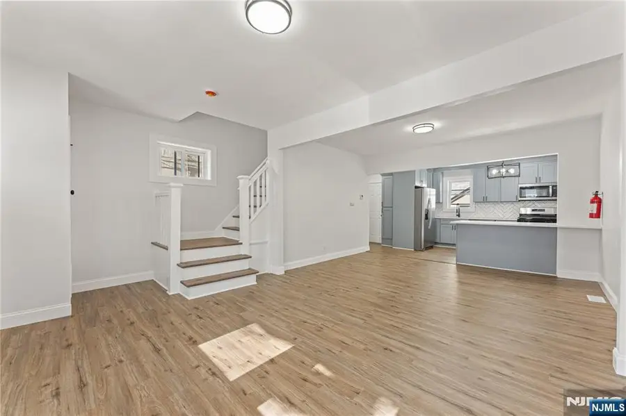 18 Hilton Avenue, Maplewood, NJ 07040 - #3