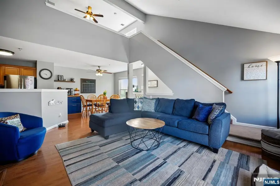 37 Mountainside Drive, Pompton Lakes, NJ 07442 - #2