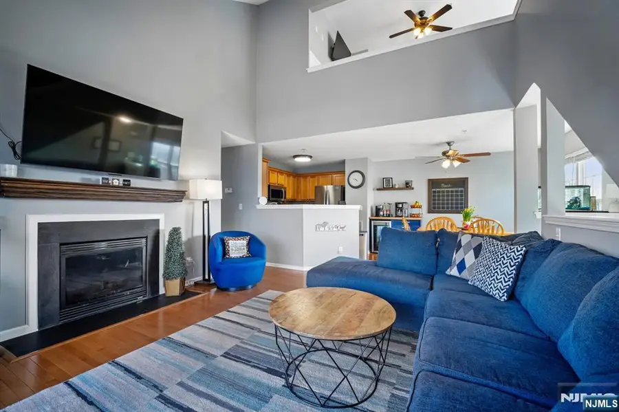 37 Mountainside Drive, Pompton Lakes, NJ 07442 - #3