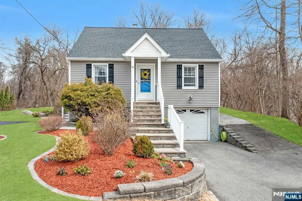 16 Morse Lake Road, Bloomingdale, NJ 07403 - #1
