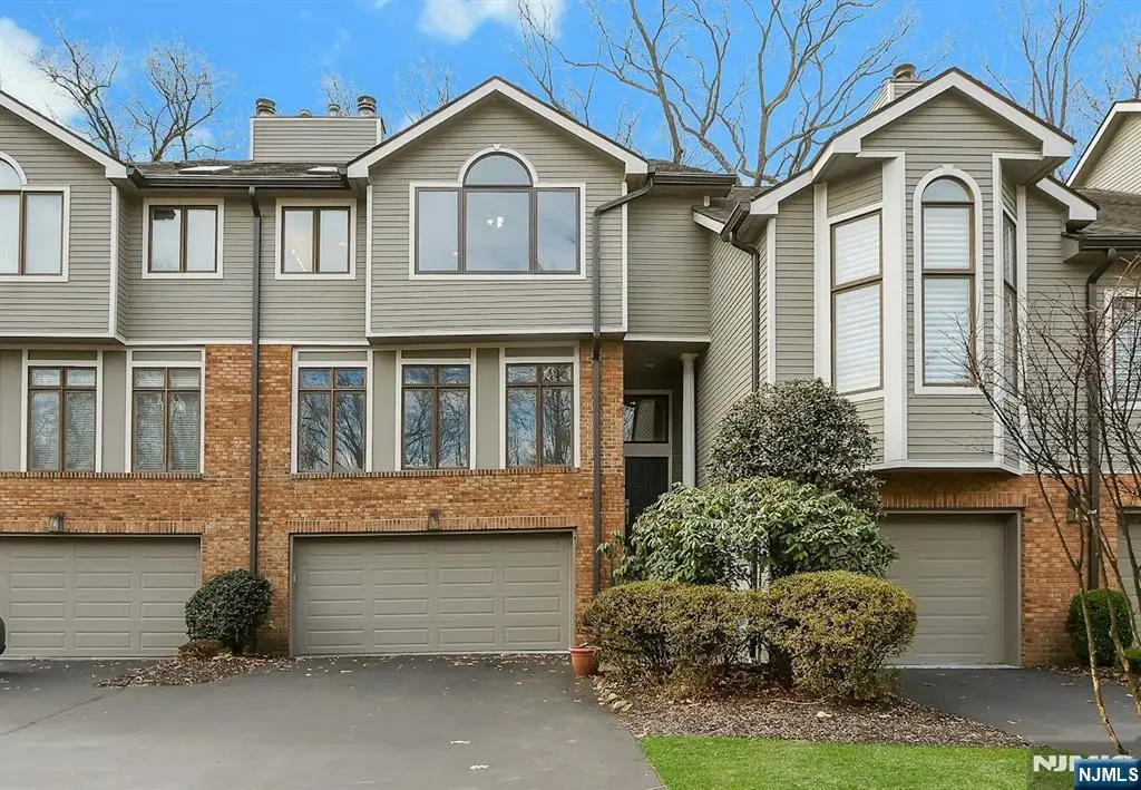 20 Lakeview Drive, Old Tappan, NJ 07675 - #1