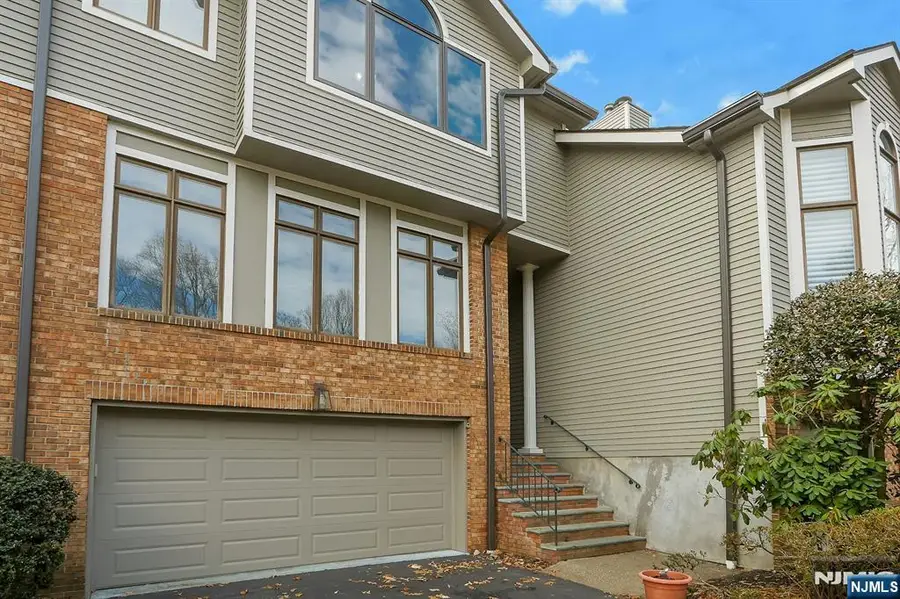 20 Lakeview Drive, Old Tappan, NJ 07675 - #3