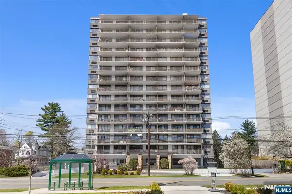 235 Prospect Avenue 2B, Hackensack, NJ 07601