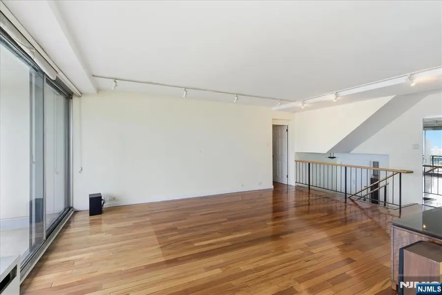 2 Horizon Road 1214, Fort Lee, NJ 07024 - #3