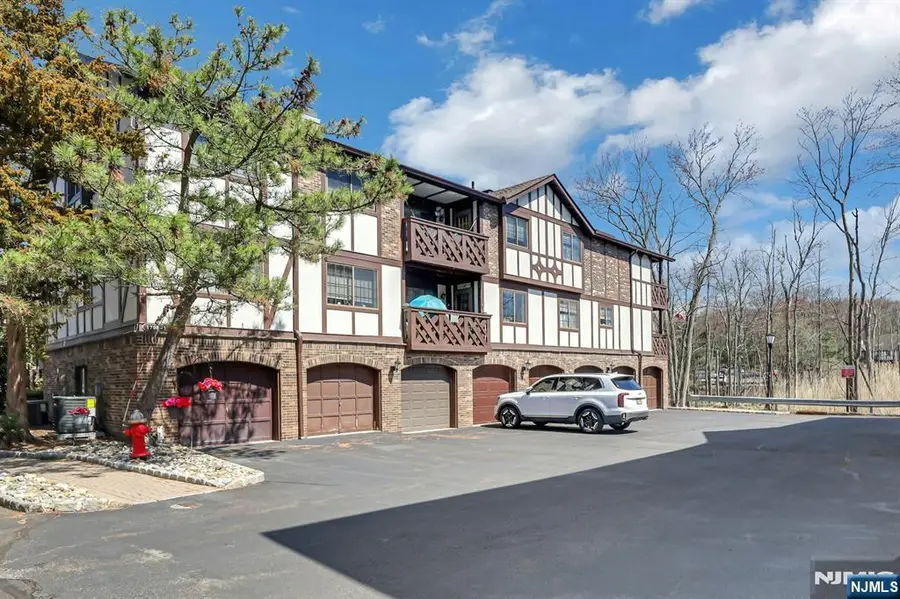 1712 Faulkner Court, Mahwah, NJ 07430 - #2