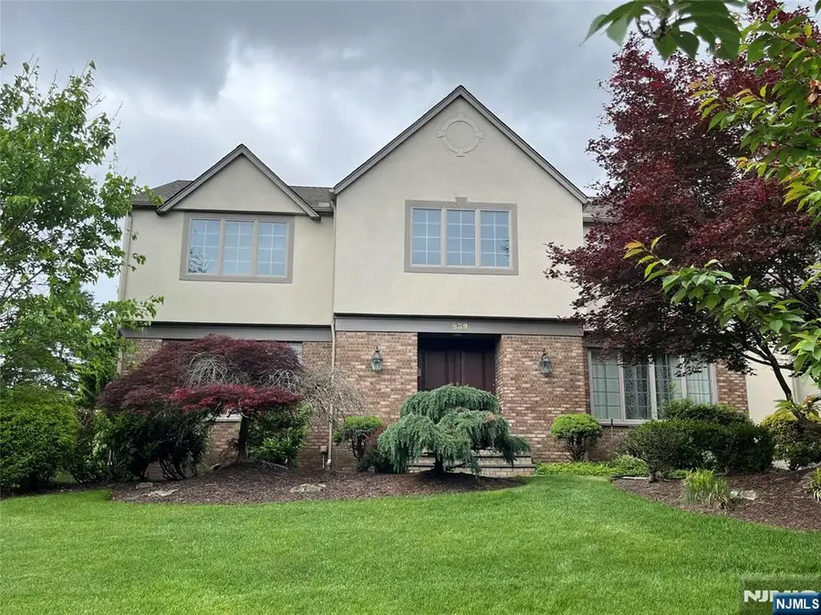 839 Hennigar Place, Oradell, NJ 07649 - #2