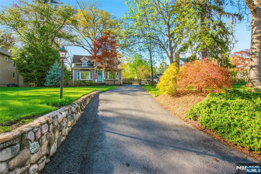 454 Maple Avenue, Glen Rock, NJ 07452 - #2