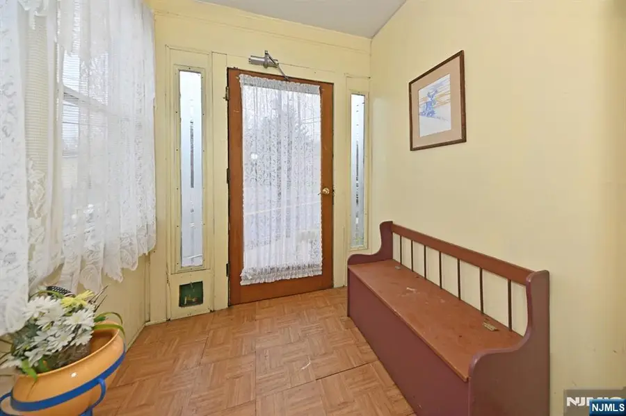 236 Rochelle Avenue, Rochelle Park, NJ 07662 - #2