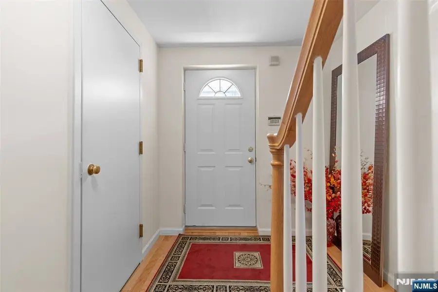 33 Ingraffia Drive, Elmwood Park, NJ 07407 - #3