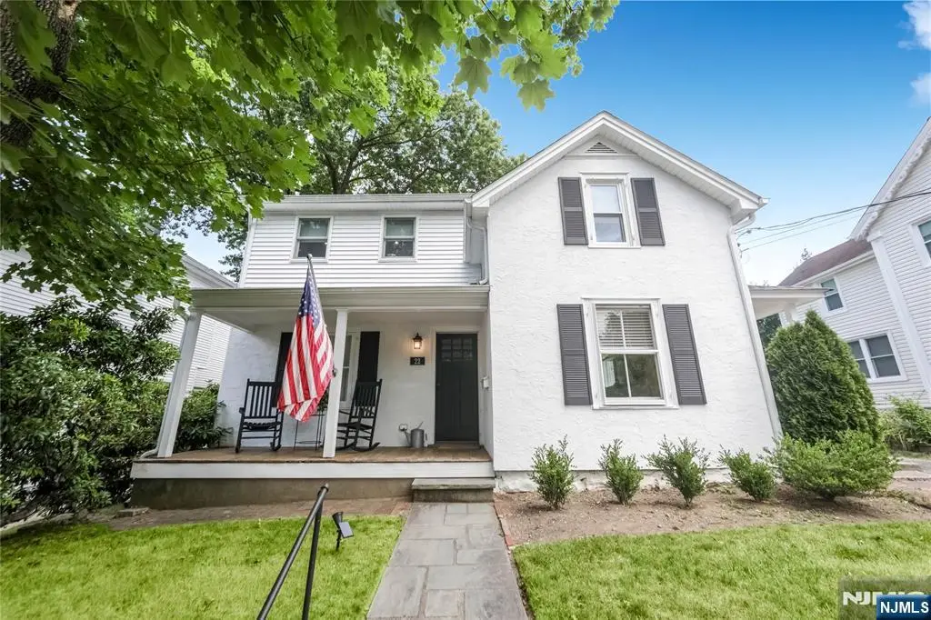 22 Center Street, Midland Park, NJ 07432 - #1