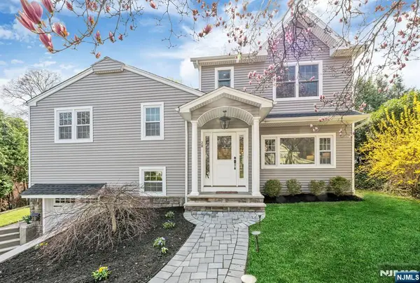 28 Princeton Place, Glen Rock, NJ 07452