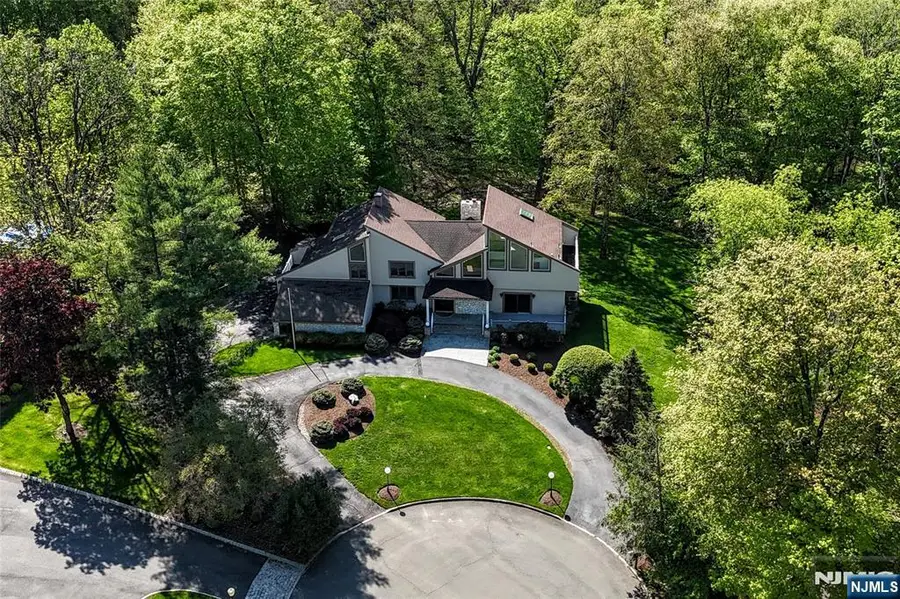 10 Mallard Run, Upper Saddle River, NJ 07458 - #2