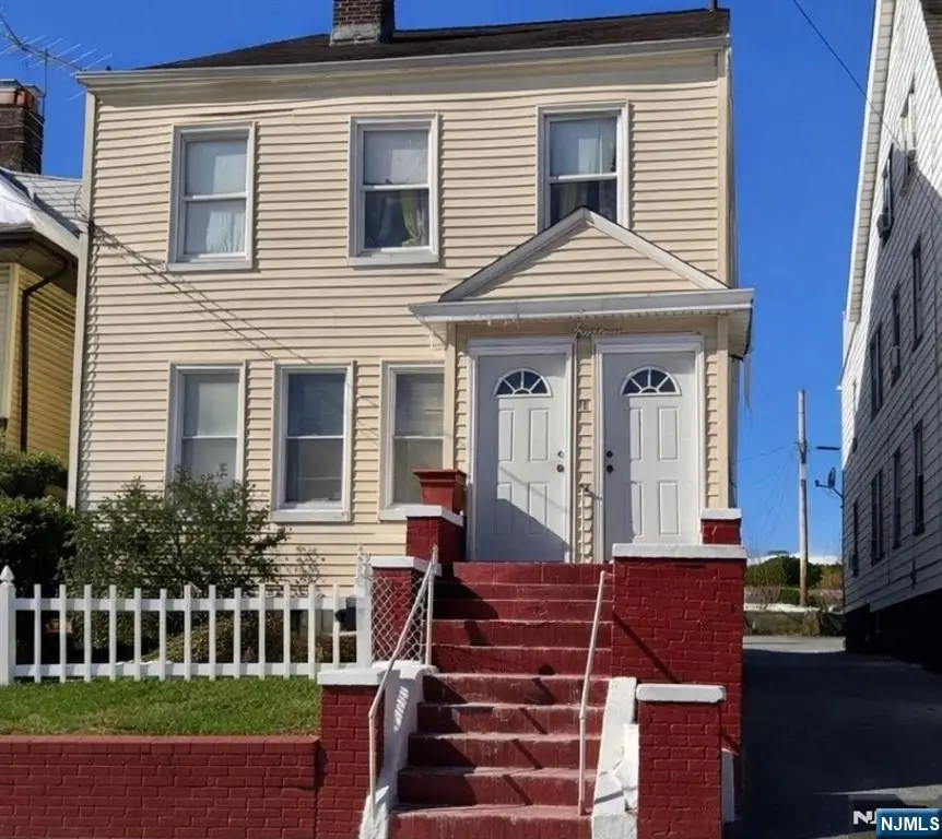 16 Oraton Street, Newark, NJ 07104 - #1
