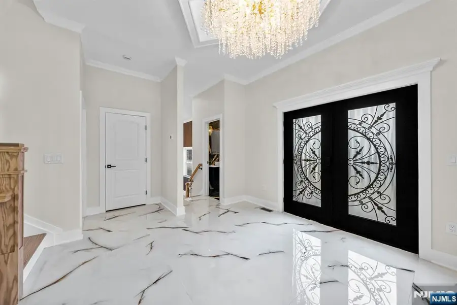 38 Pershing Place, Woodland Park, NJ 07424 - #3