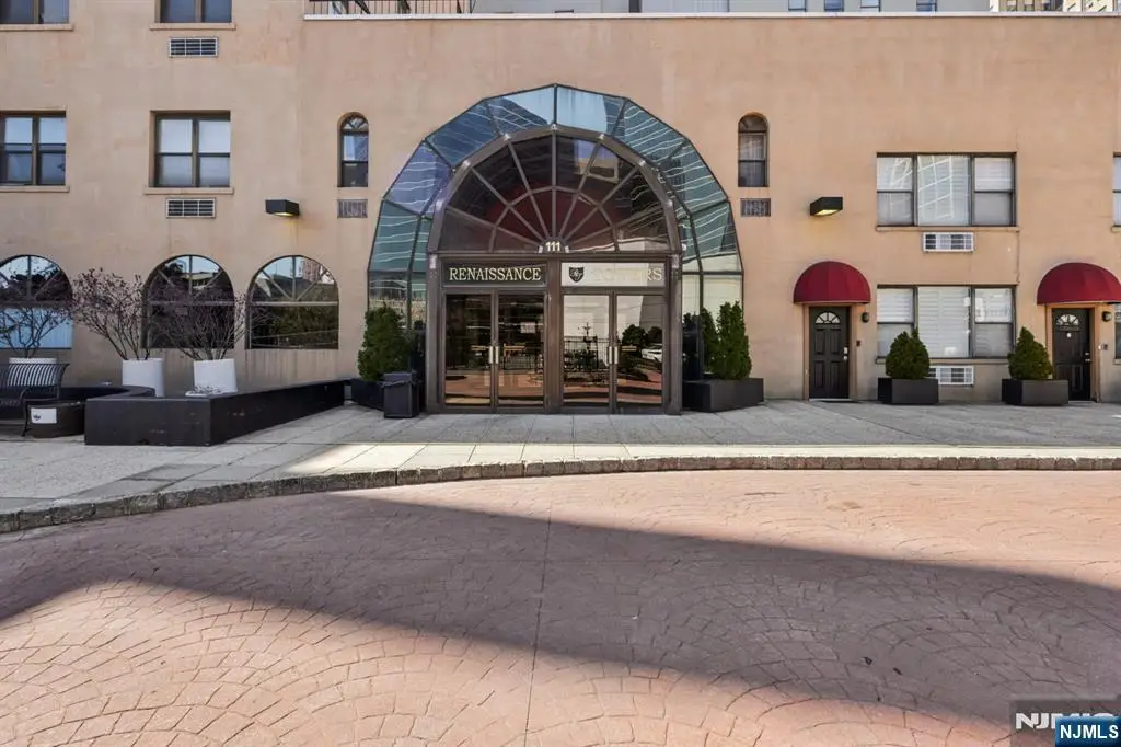 111 Mulberry Street 2-V, Newark, NJ 07102 - #1