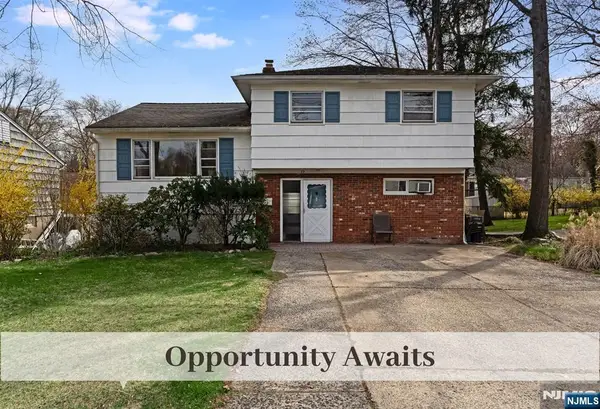 29 Lindbergh Parkway, Waldwick, NJ 07463