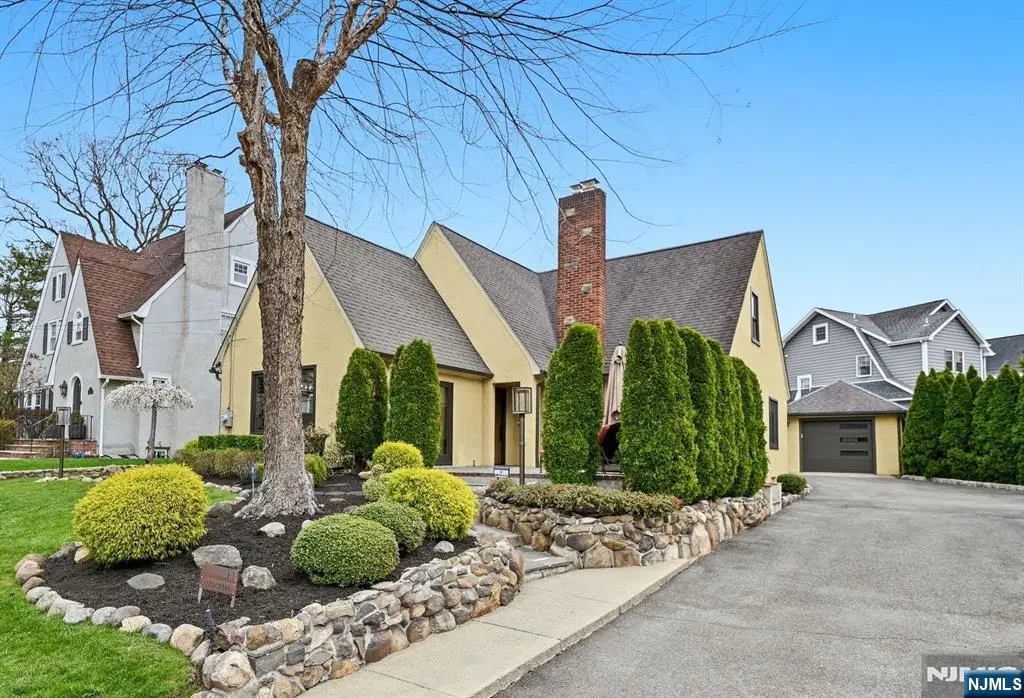 11 Ashton Place, Glen Rock, NJ 07452 - #1