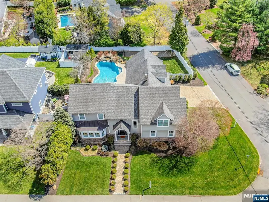 110 Terbell Parkway, River Vale, NJ 07675 - #3